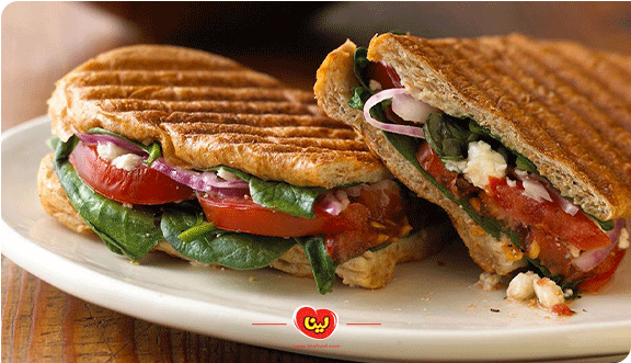 طرز تهیه ساندویچ کالباس