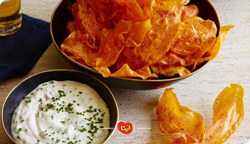 طرز تهی چیپس و پنیر خانگی با سس بشامل