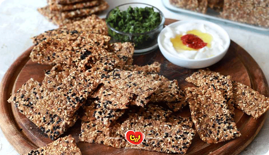طرز تهیه کراکر خانگی با تخمه آفتابگردان