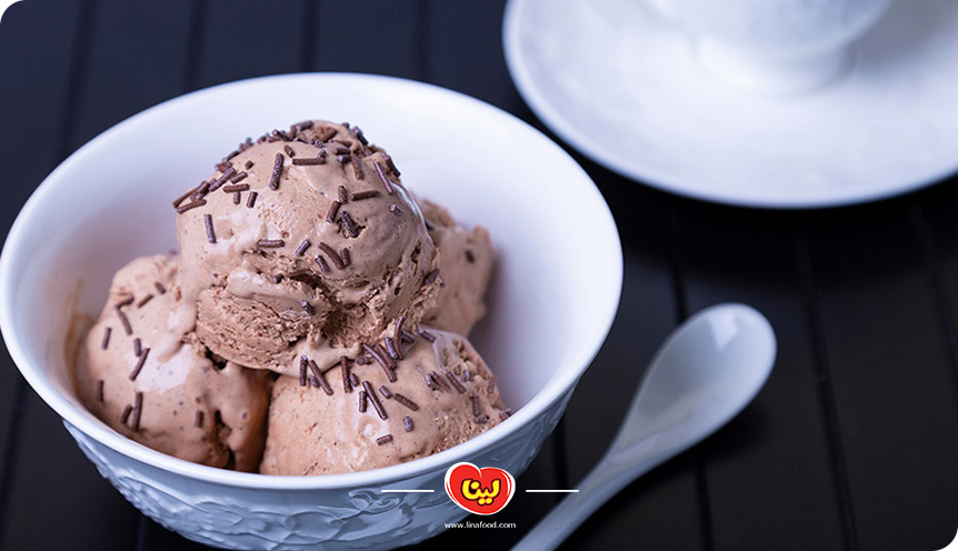 طرز تهیه بستنی دارک چاکلت خانگی