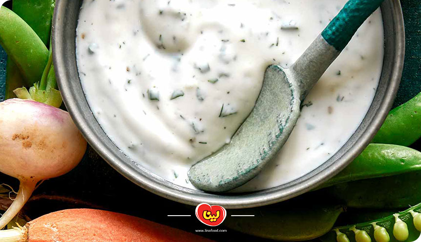 طرز تهیه سس رنچ رژیمی با ماست یونانی